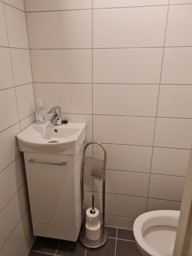 Privat Room In Shared 3 Rooms Apartment Manglerud オスロ エクステリア 写真