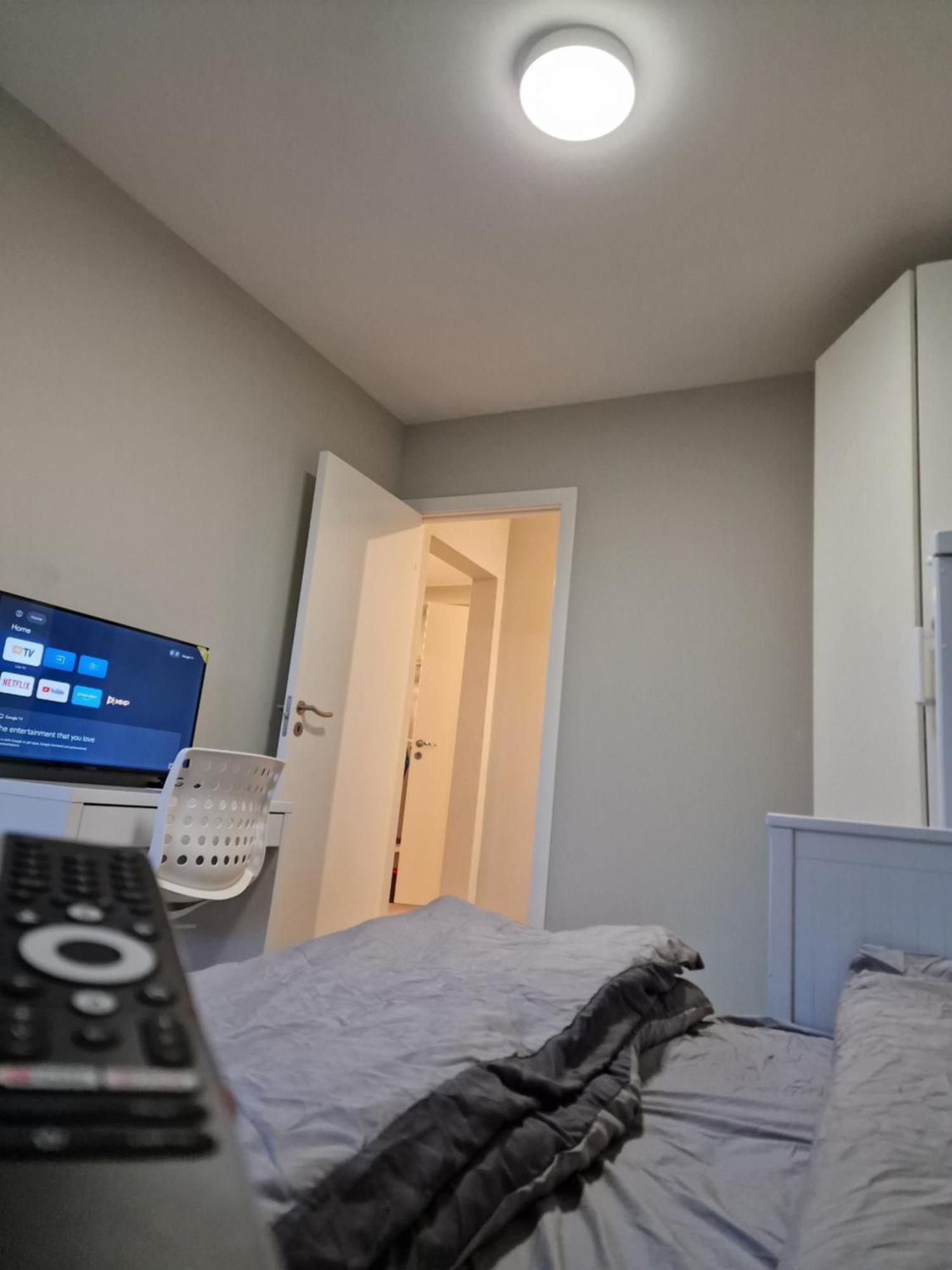 Privat Room In Shared 3 Rooms Apartment Manglerud オスロ エクステリア 写真